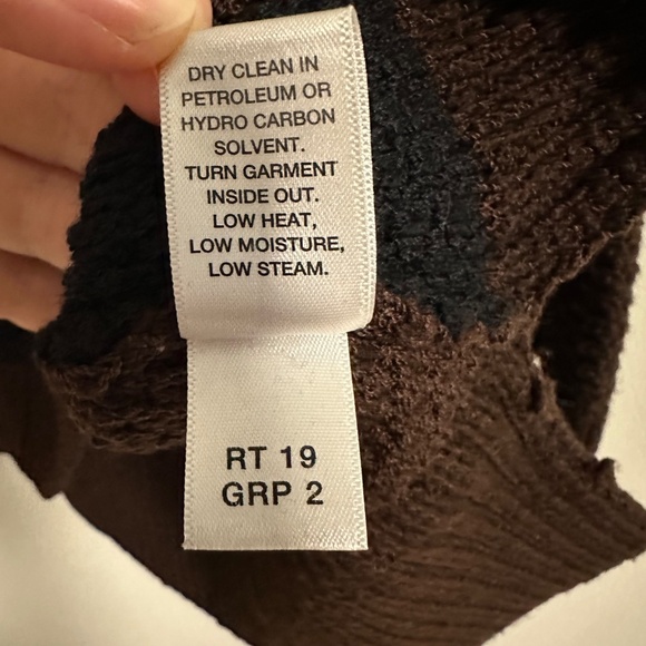 St John | Women’s Colour Block Sweater Cropped Sleeve Black and Brown Wool Blend - Picture 9 of 13